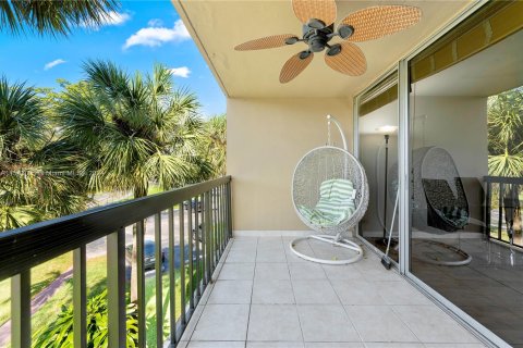 Condo in Miami, Florida, 1 bedroom  № 1059575 - photo 12