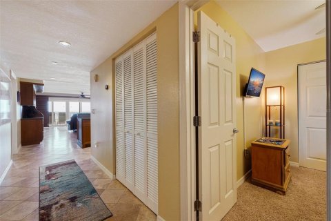 Condominio en venta en Madeira Beach, Florida, 3 dormitorios, 135.17 m2 № 1064683 - foto 10