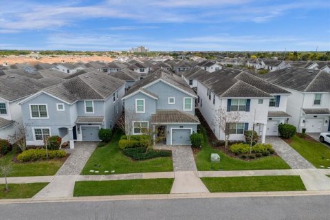 Villa ou maison à vendre à Davenport, Floride: 5 chambres, 286.23 m2 № 1064607 - photo 2