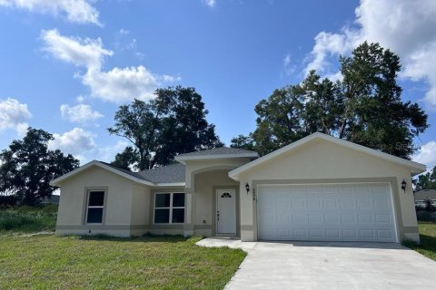 House in Ocala, Florida 3 bedrooms, 144.83 sq.m. № 1088385 - photo 1