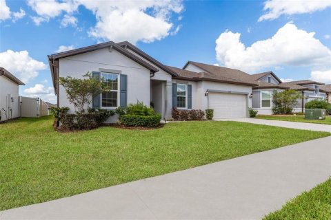 House in Wesley Chapel, Florida 4 bedrooms, 238.29 sq.m. № 1379888 - photo 7