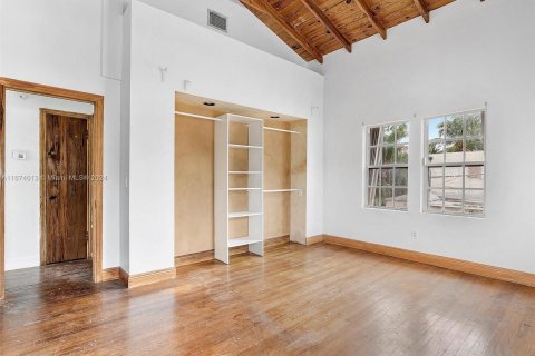 Villa ou maison à vendre à Miami Beach, Floride: 5 chambres, 238.02 m2 № 1396987 - photo 8