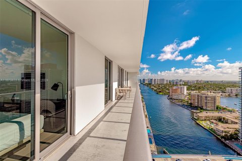 Condominio en venta en Hollywood, Florida, 3 dormitorios, 104.89 m2 № 1396887 - foto 28