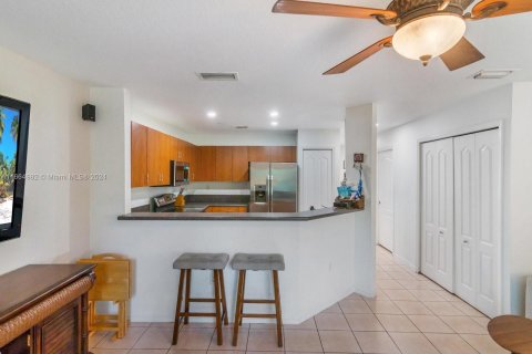 Copropriété à vendre à Miramar, Floride: 3 chambres, 114.73 m2 № 1396758 - photo 13