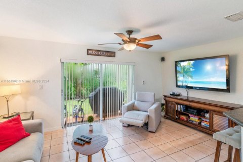 Copropriété à vendre à Miramar, Floride: 3 chambres, 114.73 m2 № 1396758 - photo 10