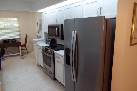 Condominio en venta en Coconut Creek, Florida, 2 dormitorios, 118.45 m2 № 1072592 - foto 6