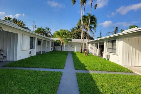 Commercial property in Wilton Manors, Florida № 1060061 - photo 8