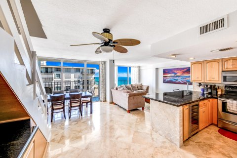 Condo in Pompano Beach, Florida, 2 bedrooms  № 1060059 - photo 8