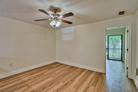 Condo in Gainesville, Florida, 2 bedrooms  № 1397296 - photo 15