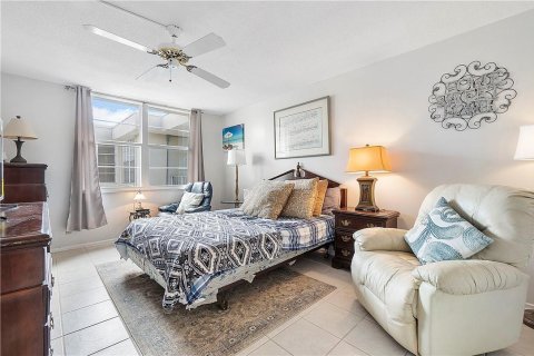 Condo in Lauderdale Lakes, Florida, 1 bedroom  № 1018231 - photo 28