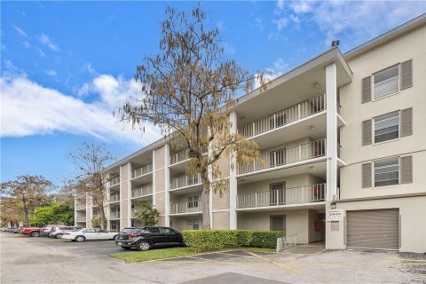 Copropriété à vendre à Lauderdale Lakes, Floride: 1 chambre, 65.5 m2 № 1018231 - photo 14