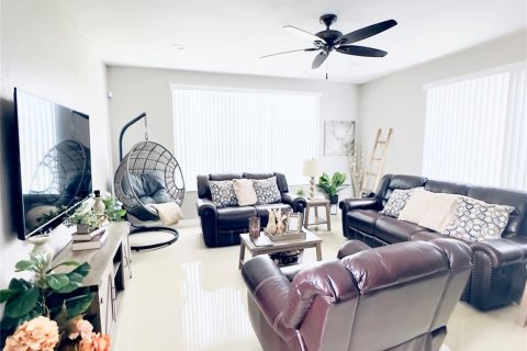 Villa ou maison à vendre à Coconut Creek, Floride: 4 chambres, 251.3 m2 № 1070482 - photo 19