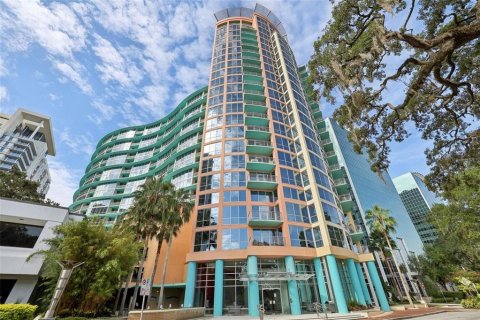 Condominio en venta en Orlando, Florida, 1 dormitorio, 74.04 m2 № 1398935 - foto 1