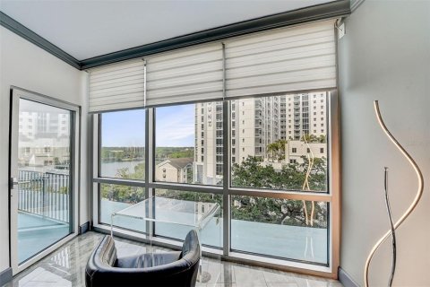 Condo in Orlando, Florida, 1 bedroom  № 1398935 - photo 10