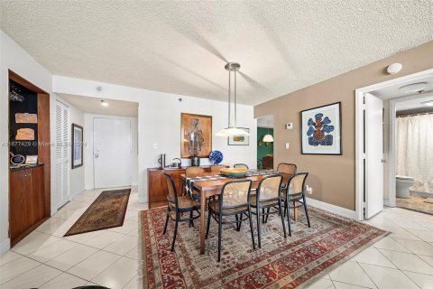 Copropriété à vendre à Miami, Floride: 2 chambres, 122.26 m2 № 1406139 - photo 10