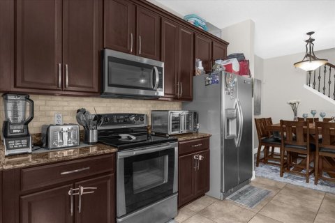 Adosado en venta en Orlando, Florida, 4 dormitorios, 174.01 m2 № 1427146 - foto 7