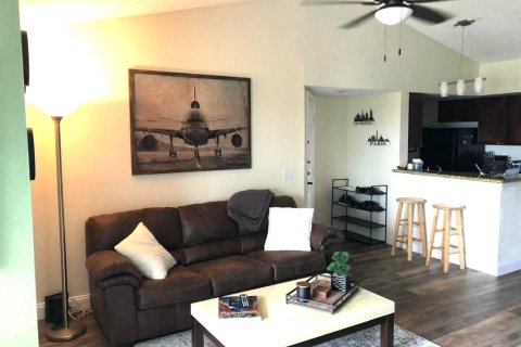 Condo in Orlando, Florida, 2 bedrooms  № 1427143 - photo 10