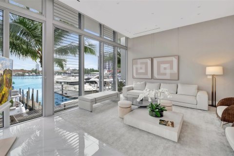 Touwnhouse à vendre à Aventura, Floride: 4 chambres, 357.58 m2 № 1325958 - photo 7