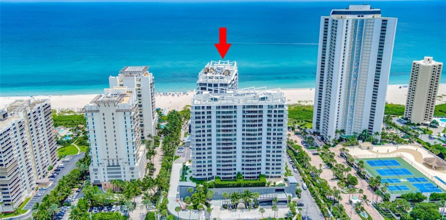 Condominio en Riviera Beach, Florida, 2 dormitorios  № 1311248