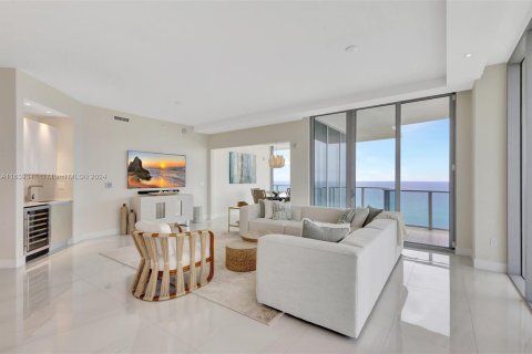 Condominio en venta en Riviera Beach, Florida, 2 dormitorios № 1311248 - foto 17