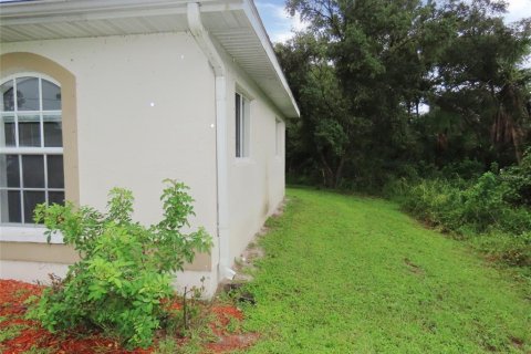 House in North Port, Florida 3 bedrooms, 112.6 sq.m. № 1385533 - photo 22