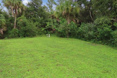 Villa ou maison à vendre à North Port, Floride: 3 chambres, 112.6 m2 № 1385533 - photo 2