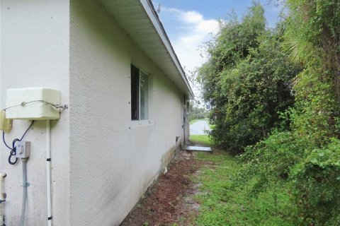 House in North Port, Florida 3 bedrooms, 112.6 sq.m. № 1385533 - photo 14