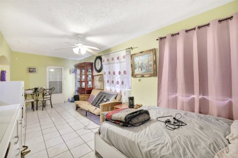 Купить виллу или дом в Лодердейл-Лейкс, Флорида 3 спальни, 147.53м2, № 1021966 - фото 23