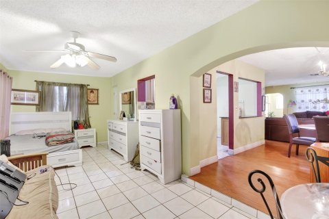 Купить виллу или дом в Лодердейл-Лейкс, Флорида 3 спальни, 147.53м2, № 1021966 - фото 21