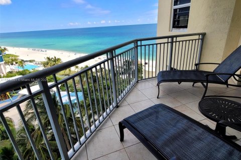 Copropriété à vendre à Sunny Isles Beach, Floride: 2 chambres № 1029116 - photo 2