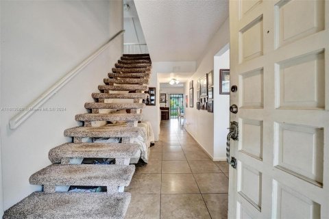 Adosado en venta en Hollywood, Florida, 3 dormitorios, 218.32 m2 № 1234835 - foto 8