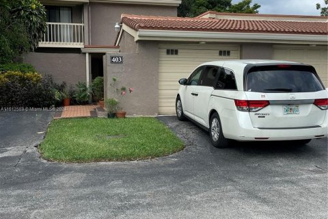 Adosado en venta en Hollywood, Florida, 3 dormitorios, 218.32 m2 № 1234835 - foto 3