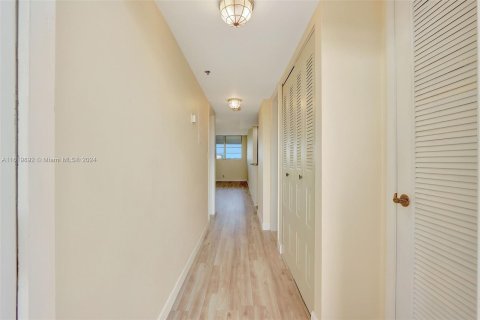 Condo in Davie, Florida, 1 bedroom  № 1240955 - photo 6