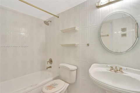 Copropriété à vendre à Davie, Floride: 1 chambre, 83.61 m2 № 1240955 - photo 19