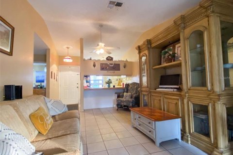 Copropriété à vendre à Port Richey, Floride: 2 chambres, 83.05 m2 № 1267400 - photo 4