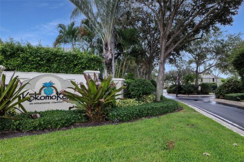 Townhouse in Delray Beach, Florida 2 bedrooms, 118.91 sq.m. № 1061019 - photo 1