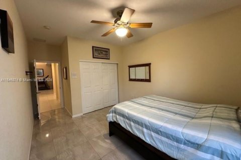 Villa ou maison à vendre à Royal Palm Beach, Floride: 4 chambres, 223.52 m2 № 1077198 - photo 7