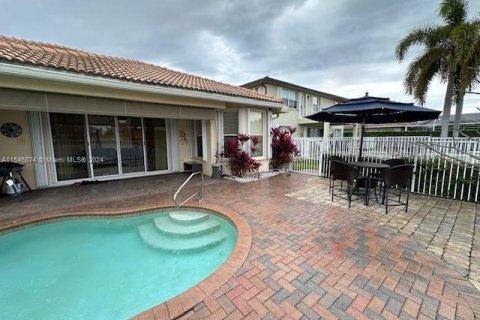 Villa ou maison à vendre à Royal Palm Beach, Floride: 4 chambres, 223.52 m2 № 1077198 - photo 22