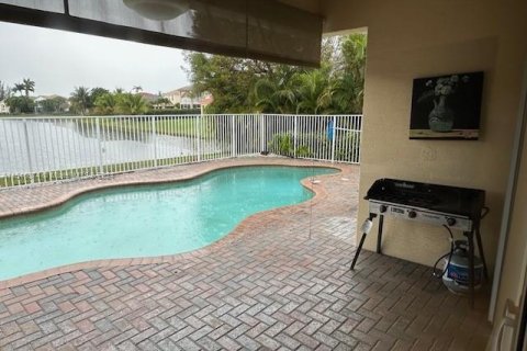 Villa ou maison à vendre à Royal Palm Beach, Floride: 4 chambres, 223.52 m2 № 1077198 - photo 18