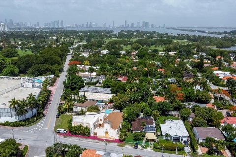 Купить коммерческую недвижимость в Майами-Бич, Флорида № 1059358 - фото 10