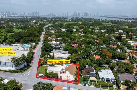 Купить коммерческую недвижимость в Майами-Бич, Флорида № 1059358 - фото 4
