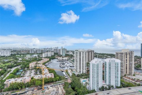 Condo in Aventura, Florida, 2 bedrooms  № 1271124 - photo 4