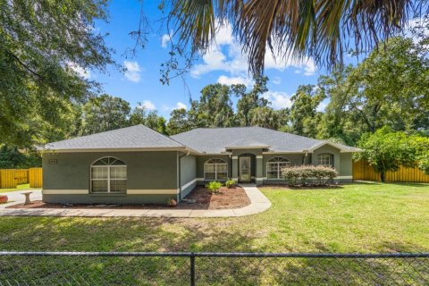 House in Summerfield, Florida 4 bedrooms, 195.93 sq.m. № 1296867 - photo 1