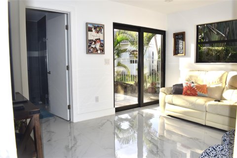 Casa en venta en Boca Raton, Florida, 6 dormitorios, 281.49 m2 № 1074800 - foto 16