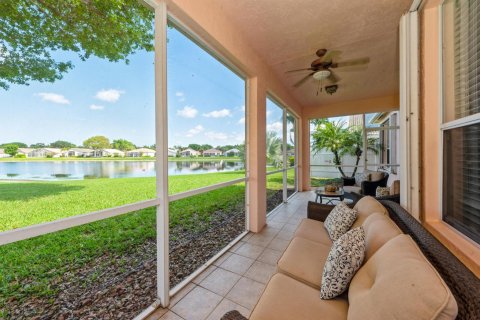 Villa ou maison à vendre à Boynton Beach, Floride: 2 chambres, 197.79 m2 № 1074832 - photo 6