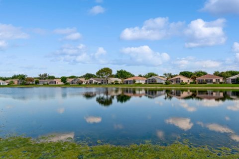 Villa ou maison à vendre à Boynton Beach, Floride: 2 chambres, 197.79 m2 № 1074832 - photo 3