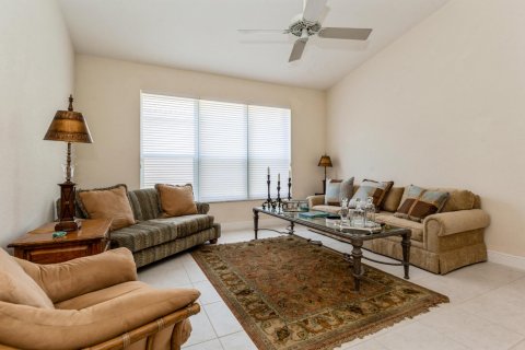 House in Boynton Beach, Florida 2 bedrooms, 197.79 sq.m. № 1074832 - photo 23