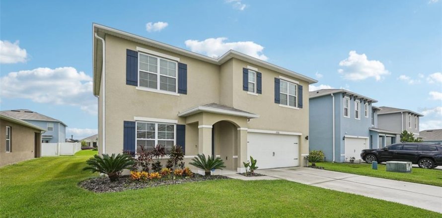 Casa en Lakeland, Florida 5 dormitorios, 241.64 m2 № 1352865