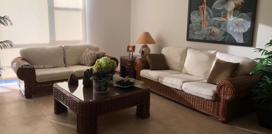 Condo in Aventura, Florida, 2 bedrooms  № 1377200