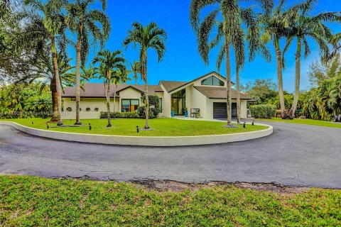 Villa ou maison à vendre à Southwest Ranches, Floride: 4 chambres, 301.37 m2 № 1362709 - photo 28